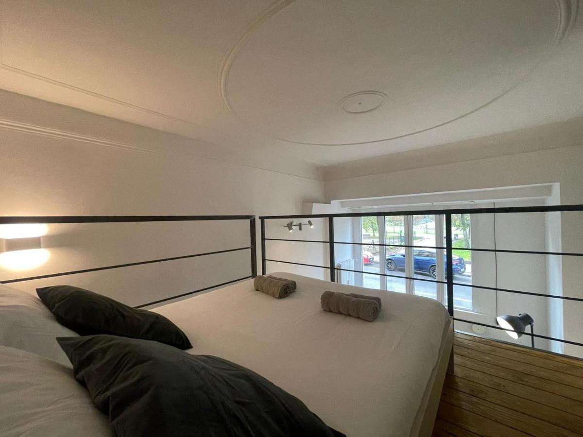 Navigli Design Loft - 7 Stops From Duomo, Ac, Netflix Apartment มิลาน ภายนอก รูปภาพ